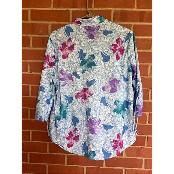 Vintage Blouse  - Picture 3 of 3